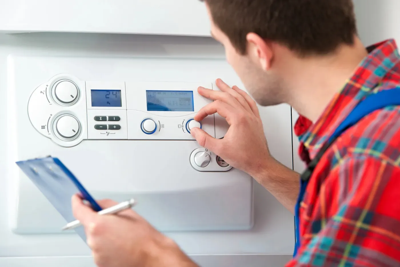 Réglage du mode chaud-froid d'une PAC air-air dans un pavillon de Gagny